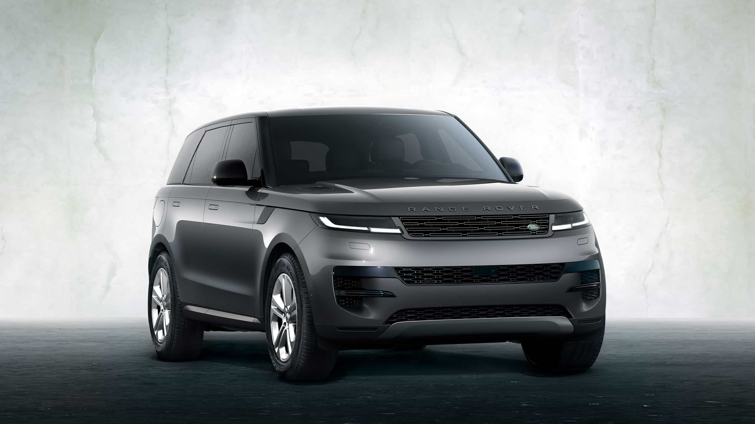 Range Rover Sport in black front side view