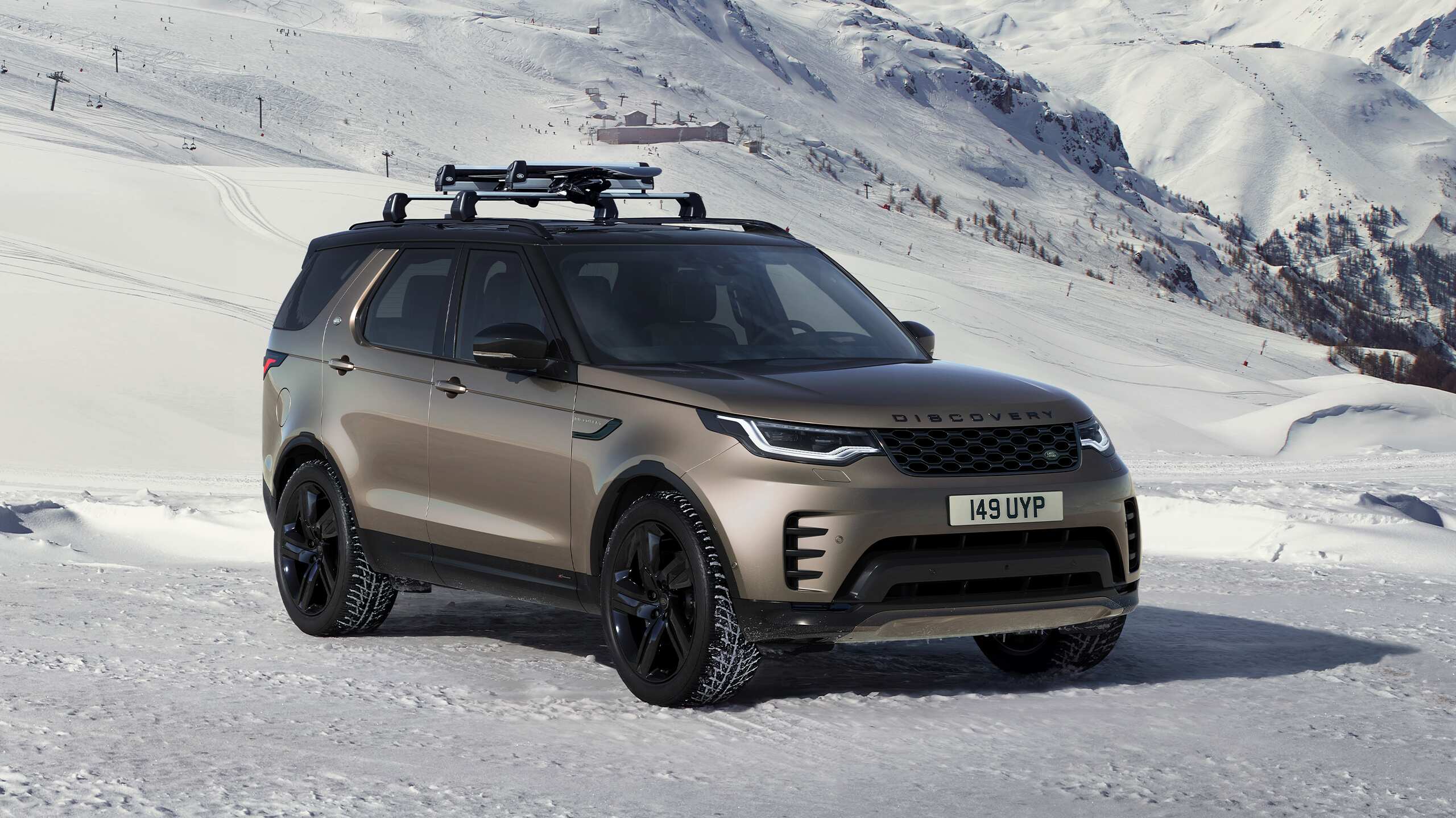  Discovery Vehicle Parked in the Snow